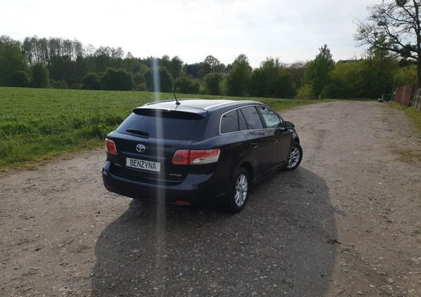 Toyota Avensis cena 33500 przebieg: 196000, rok produkcji 2011 z Sierpc małe 466
